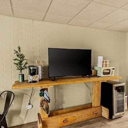 Stonegate Lodge King Bed Wifi 50 Roku Tv Salt Water Pool Room #104 Eureka Springs Buitenkant foto